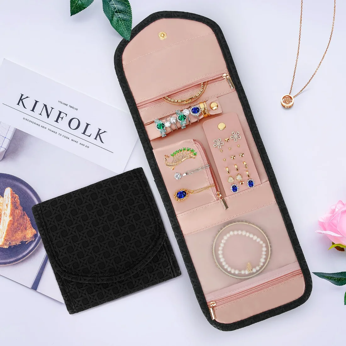 LETURE Foldable Travel Jewelry Roll in Black, view 4
