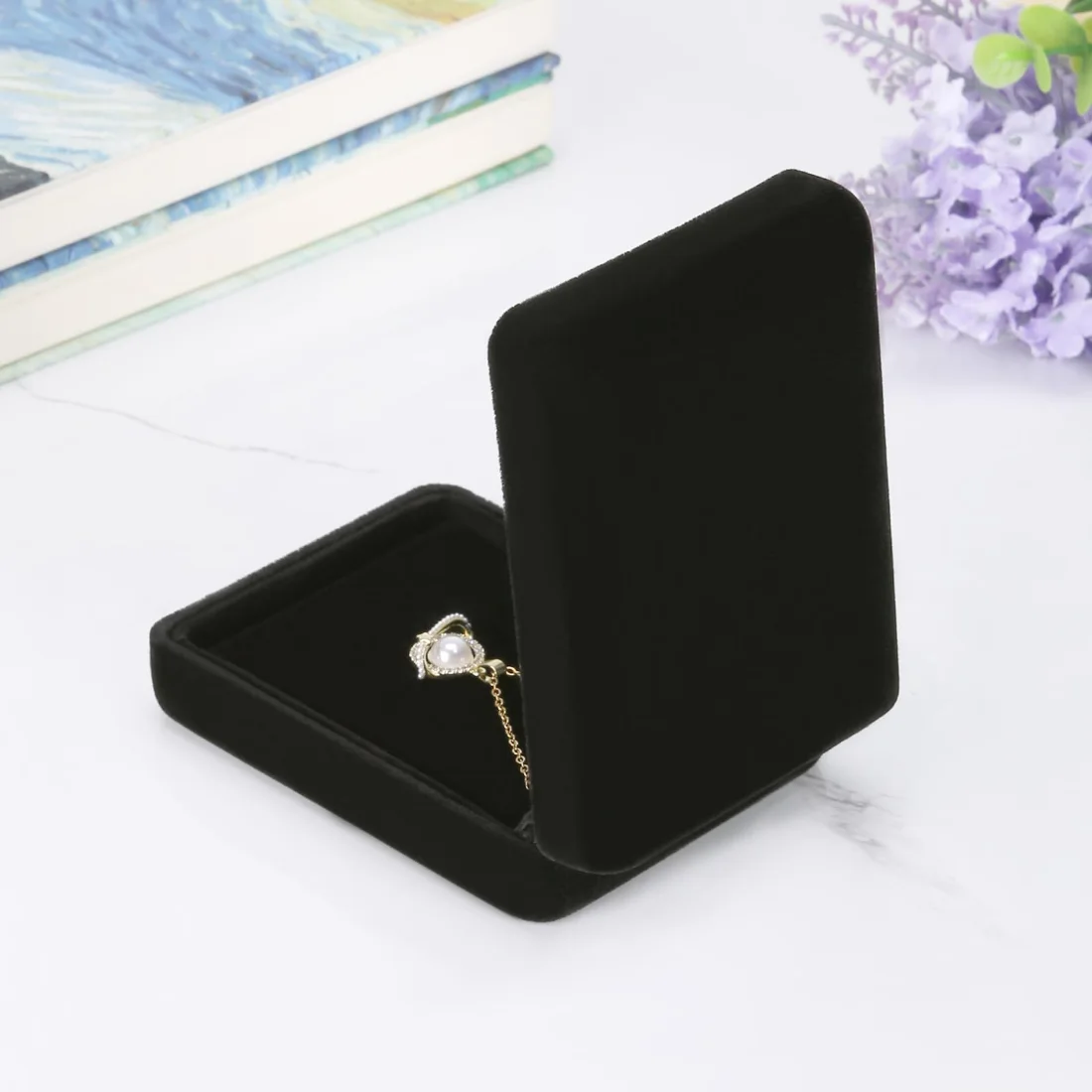 LETURE Metal LED Pendant Box in Black, view 4