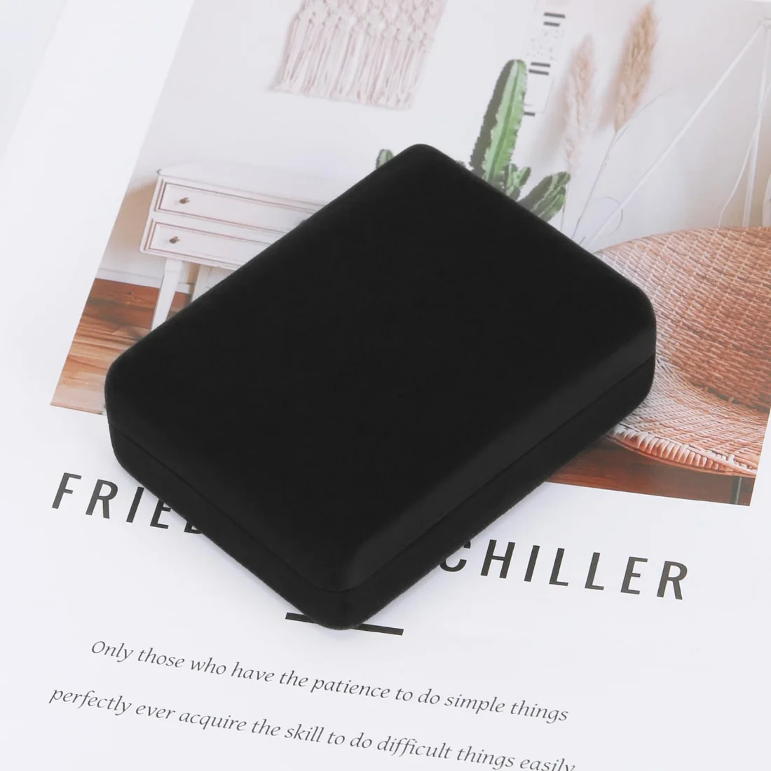 LETURE Metal LED Pendant Box in Black, view 5