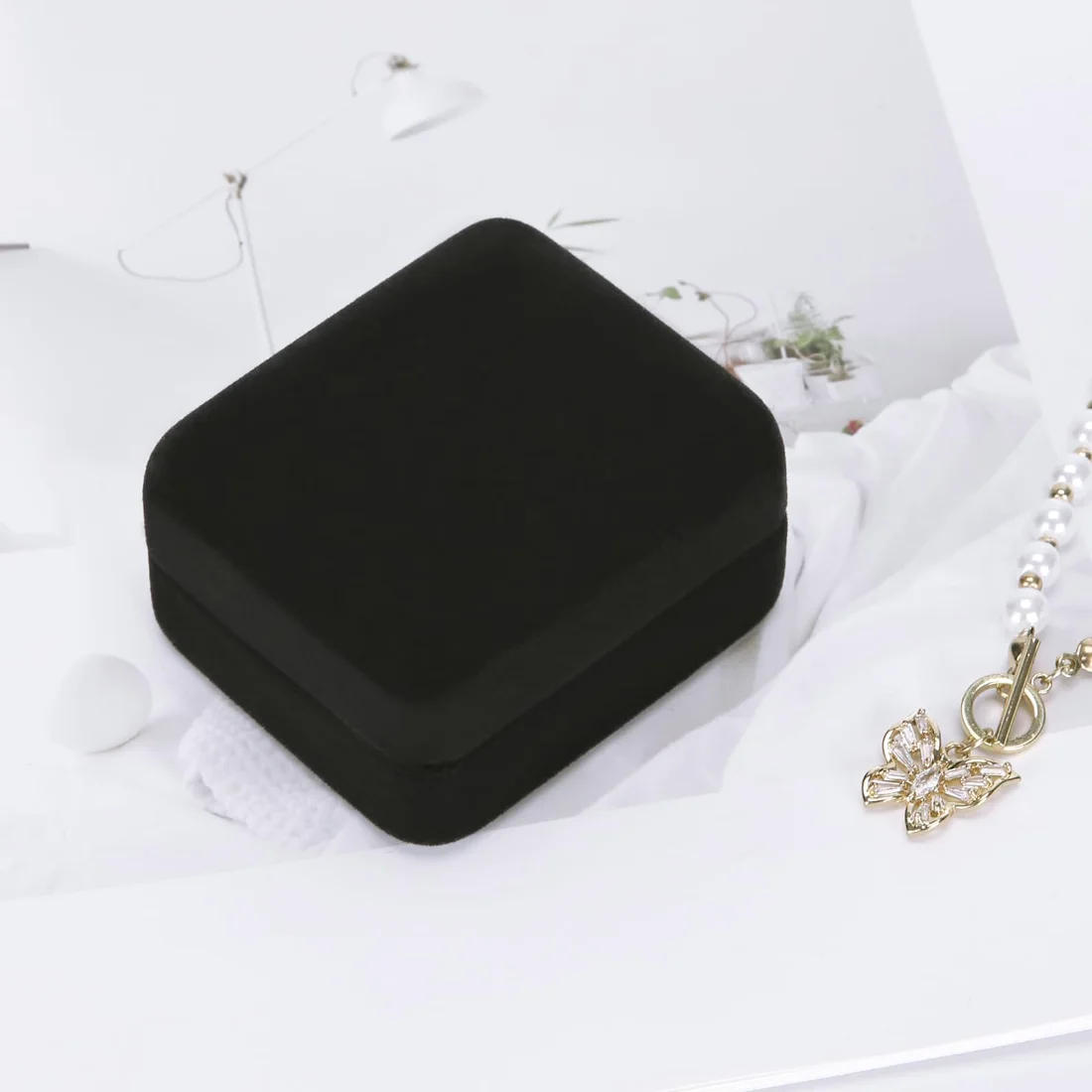 LETURE Metal LED Ring Box in Black, view 5