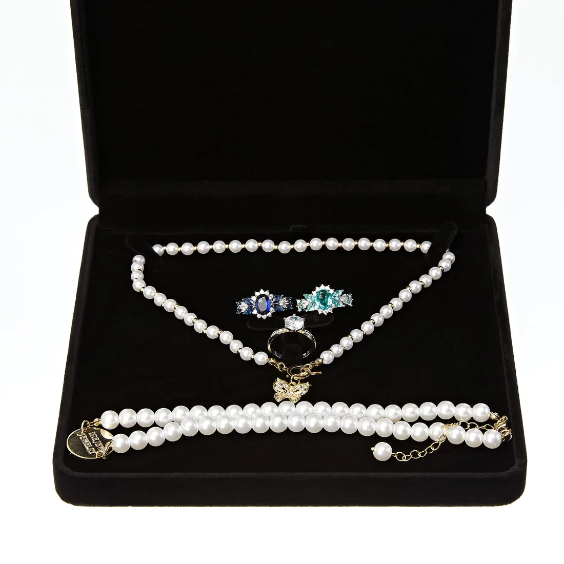 LETURE Square Velvet Set Box in Black, view 4