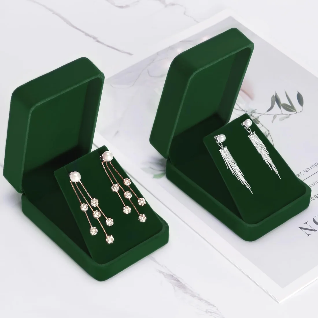 LETURE Velvet Pendant Boxes, Set of 2 in Green, view 4