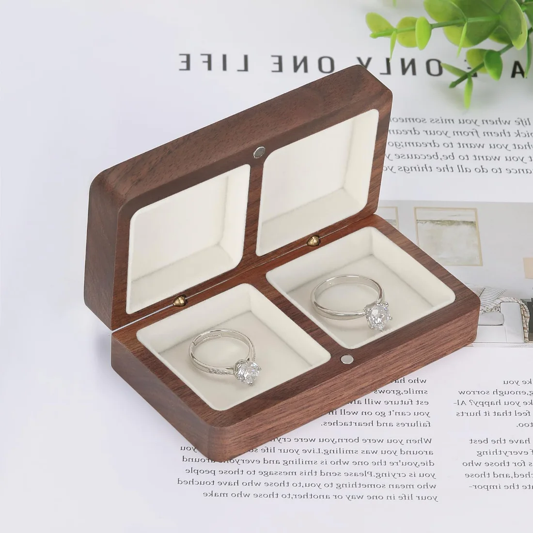 LETURE Wooden Double Wedding Ring Box in White lining, view 3