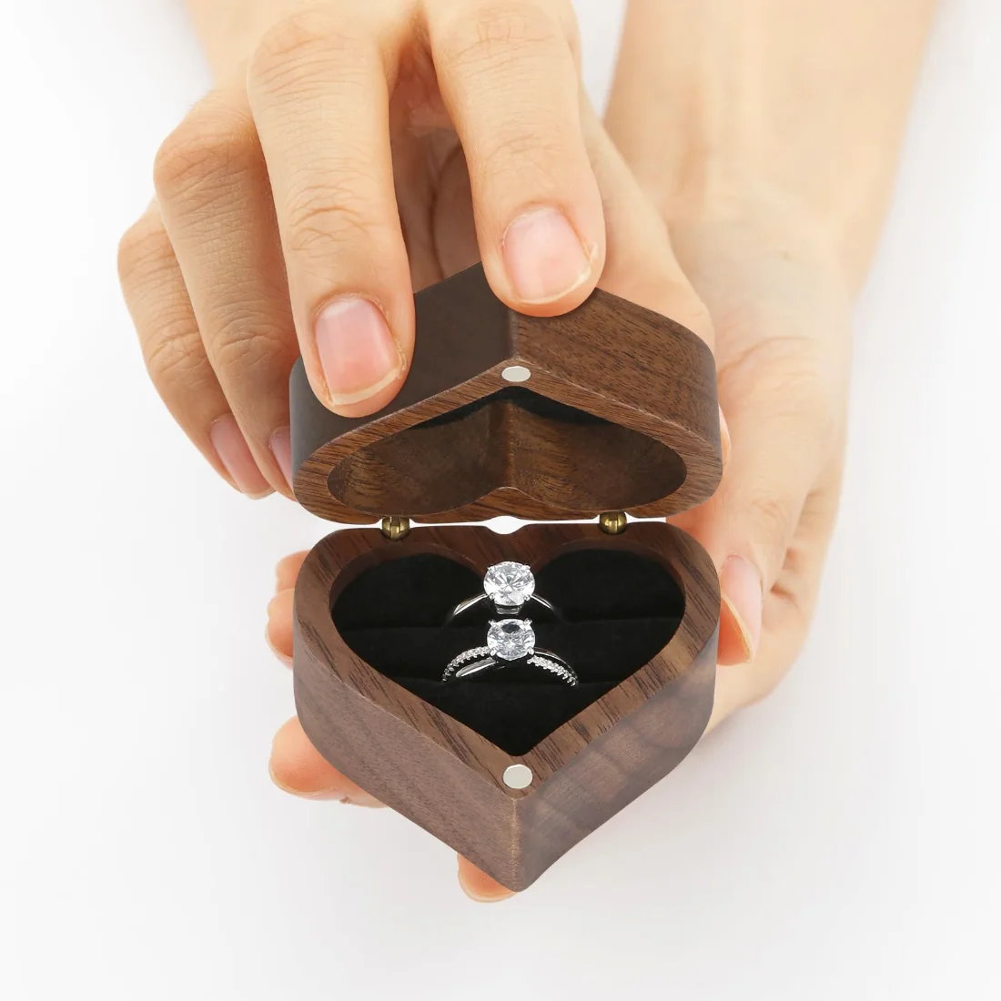 LETURE Wooden Heart Ring Box in Black lining, 2 slots, view 3