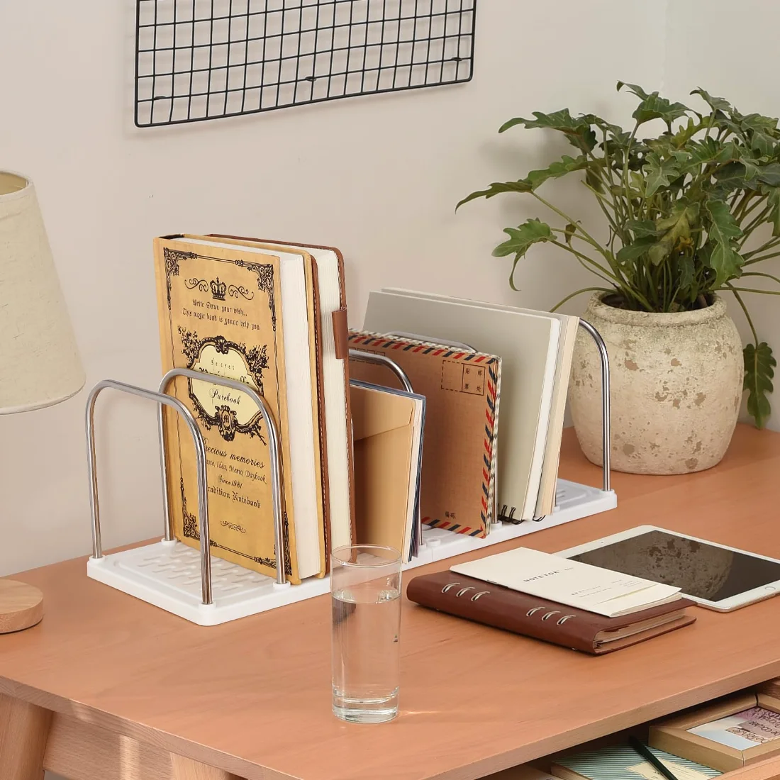 LETURE Adjustable Mail and File Holder in White, view 3