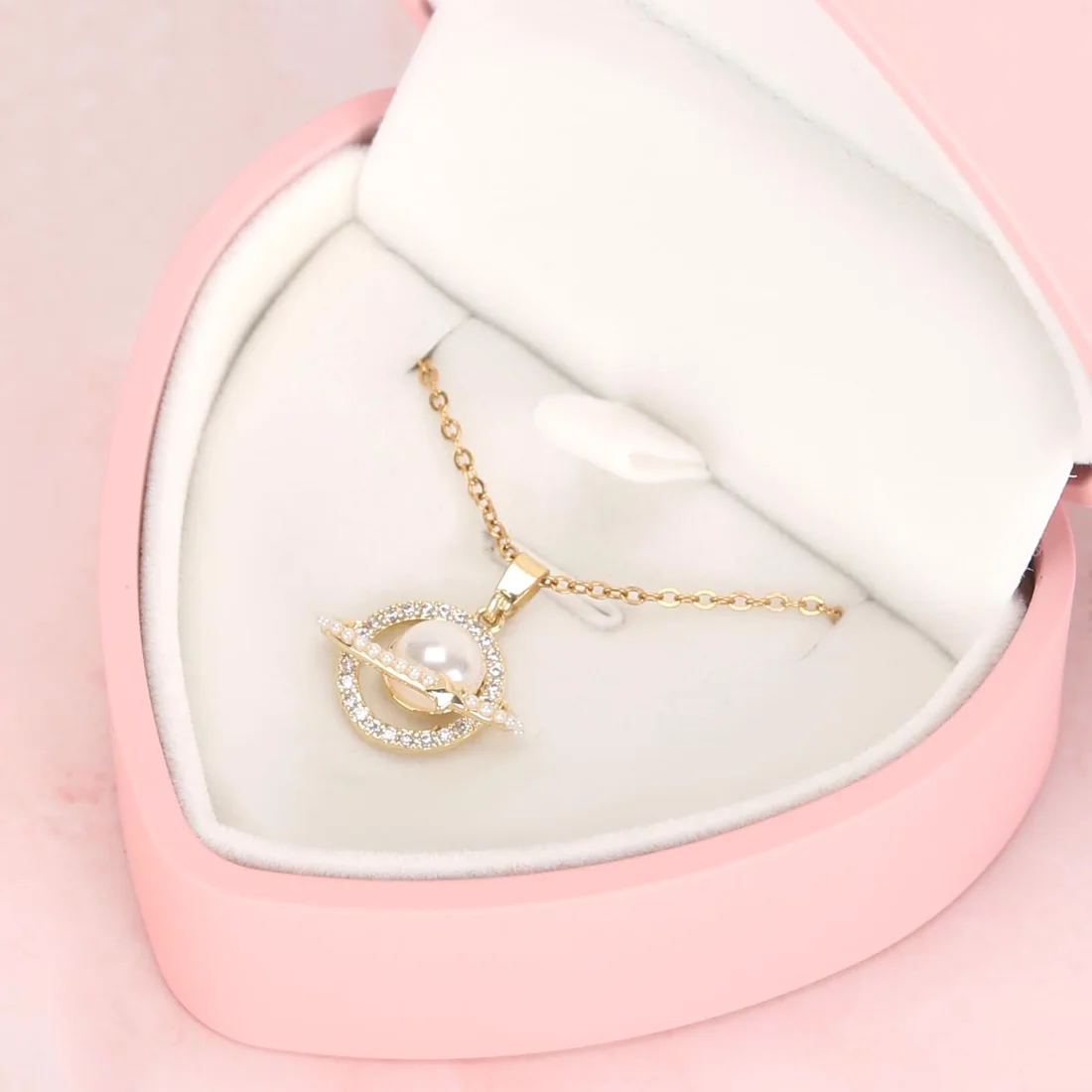 LETURE Heart Pendant Box with Flower in Pink, view 5
