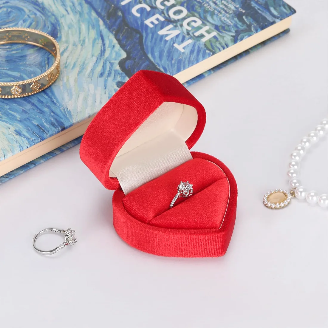 LETURE Heart Velvet Ring Box in Red, view 3