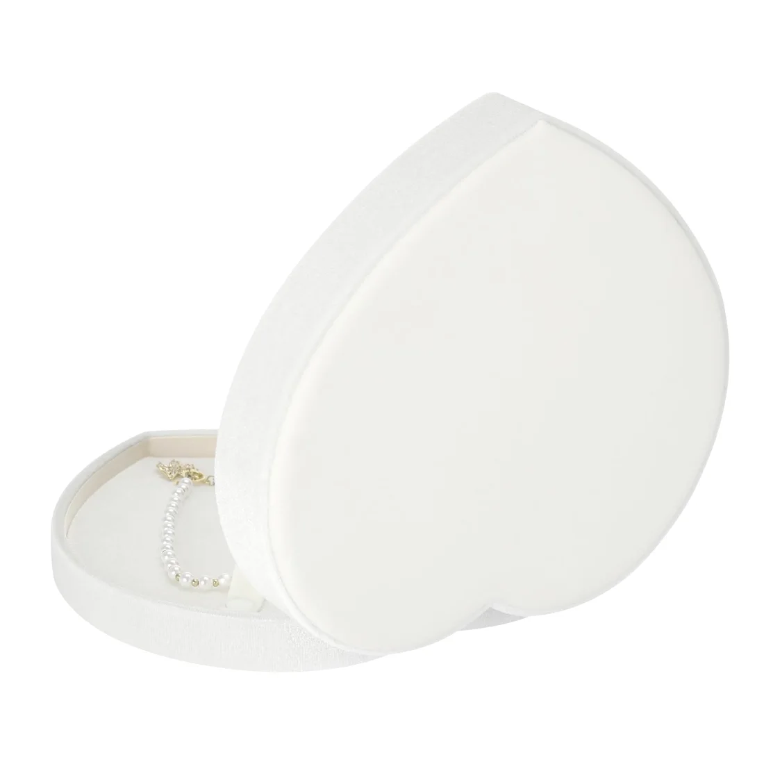 LETURE Heart Velvet Set Box in White, view 3