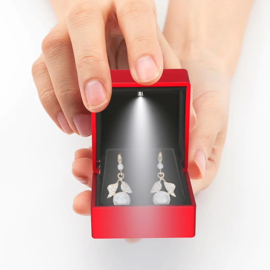 LETURE LED Stud Earring Box in Red, view 4