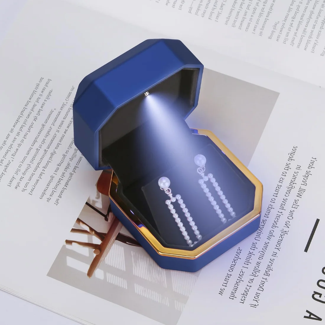 LETURE Luxury LED Earring Box in Blue, view 5